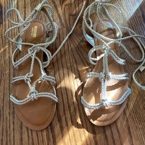 Tie-up sandals